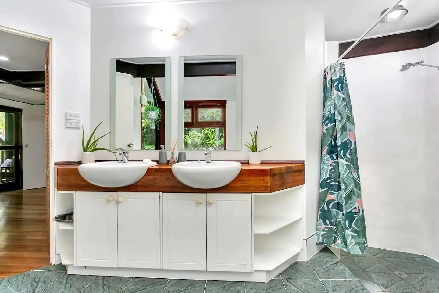 Hideaway Treehouse - A Secluded Rainforest Retreat Bayview Heights 0*,