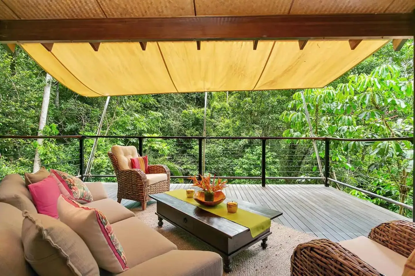 Hideaway Treehouse - A Secluded Rainforest Retreat Bayview Heights Australia