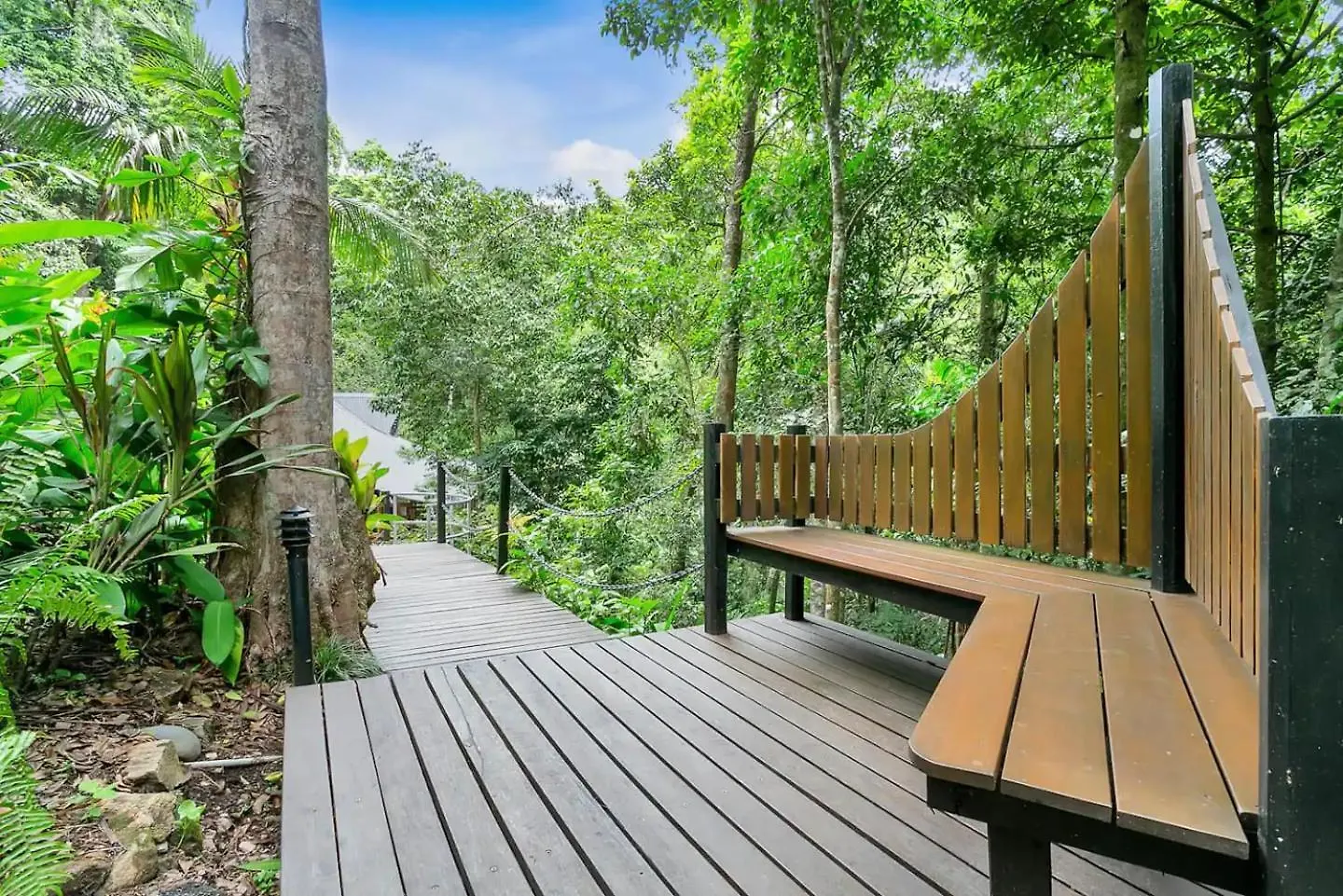 Hideaway Treehouse - A Secluded Rainforest Retreat Bayview Heights Apartment